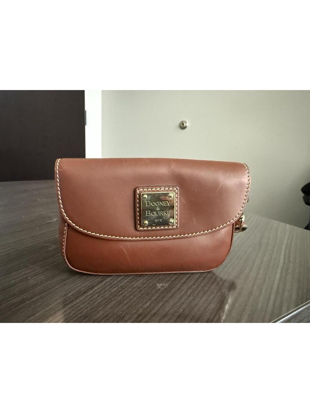 DOONEY & BOURKE CARAMEL BROWN WRISTLET LEATHER POUCH
